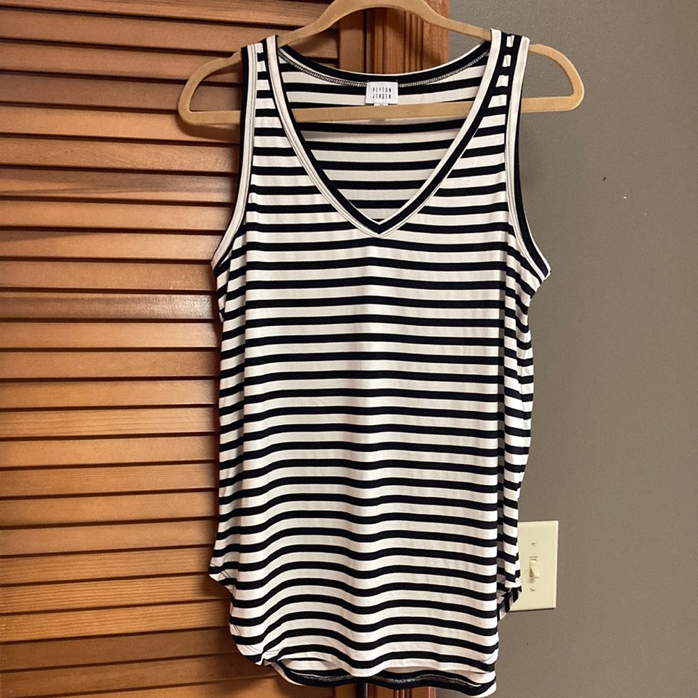 Peyton Jensen V-Neck Tank